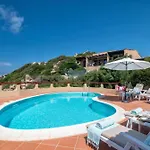 Con Piscina Indipendente E Vista Mare Per 6 Persone Коста-Парадисо