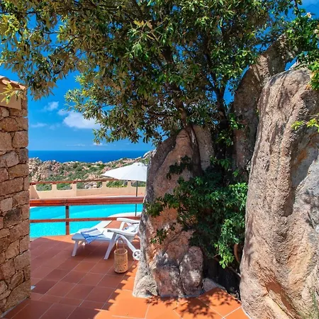 别墅 Con Piscina Indipendente E Vista Mare Per 6 Persone *