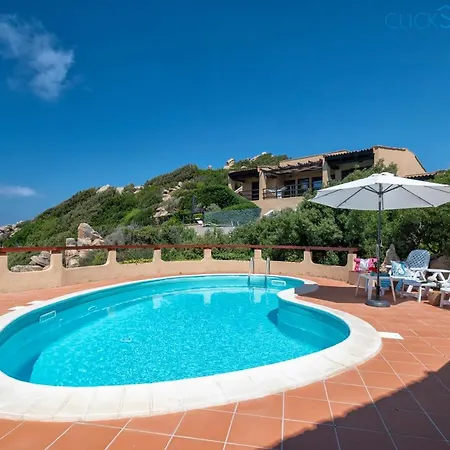 Con Piscina Indipendente E Vista Mare Per 6 Persone Villa Costa Paradiso