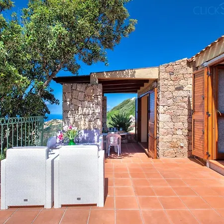 Con Piscina Indipendente E Vista Mare Per 6 Persone Villa Costa Paradiso