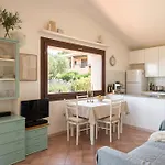 Con Piscina Indipendente E Vista Mare Per 6 Persone Villa *