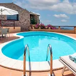 Con Piscina Indipendente E Vista Mare Per 6 Persone