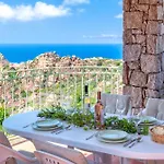 Villa Con Piscina Indipendente E Vista Mare Per 6 Persone Costa Paradiso