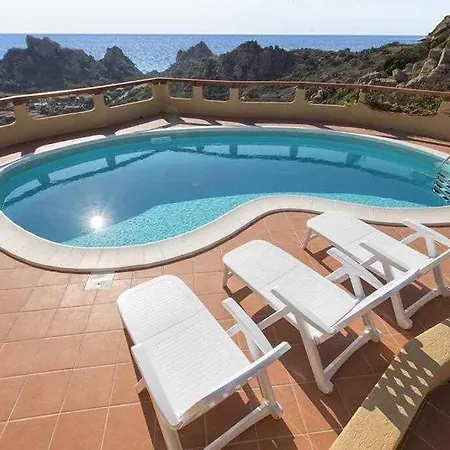 Villa Con Piscina Indipendente E Vista Mare Per 6 Persone Costa Paradiso