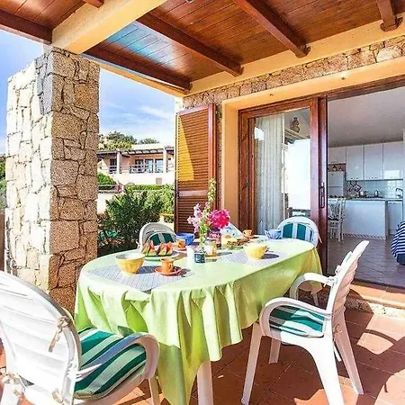 Con Piscina Indipendente E Vista Mare Per 6 Persone *