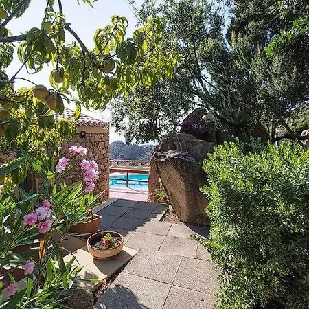 Con Piscina Indipendente E Vista Mare Per 6 Persone Villa