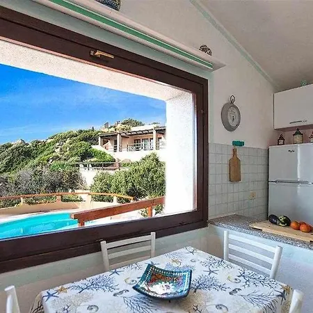 Con Piscina Indipendente E Vista Mare Per 6 Persone * Costa Paradiso