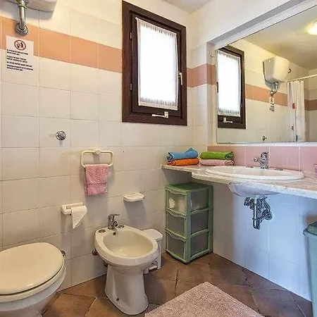 Villa Con Piscina Indipendente E Vista Mare Per 6 Persone *