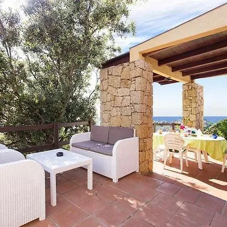 Villa Con Piscina Indipendente E Vista Mare Per 6 Persone *