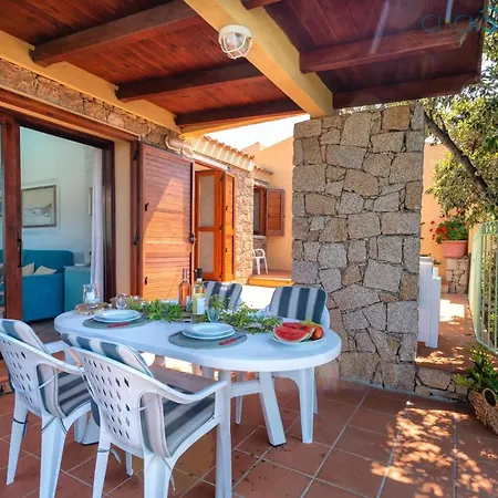 Con Piscina Indipendente E Vista Mare Per 6 Persone Villa Costa Paradiso