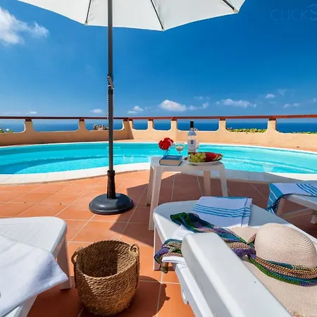 Villa Con Piscina Indipendente E Vista Mare Per 6 Persone