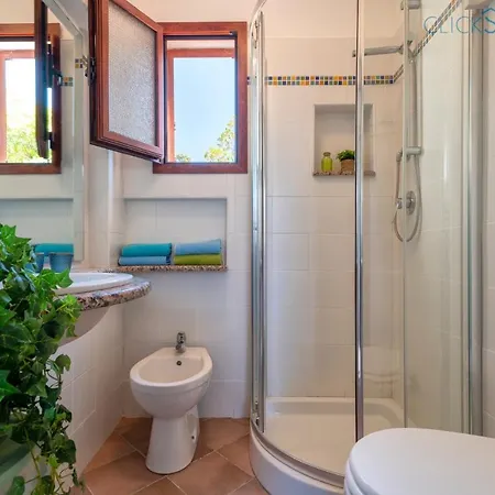 Con Piscina Indipendente E Vista Mare Per 6 Persone Villa Costa Paradiso