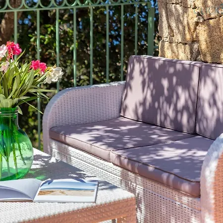 Villa Con Piscina Indipendente E Vista Mare Per 6 Persone *