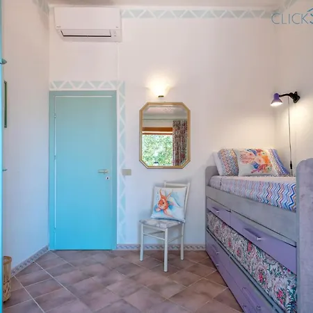 Con Piscina Indipendente E Vista Mare Per 6 Persone Villa *