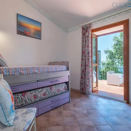 Con Piscina Indipendente E Vista Mare Per 6 Persone Costa Paradiso