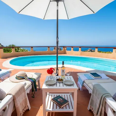 Con Piscina Indipendente E Vista Mare Per 6 Persone *