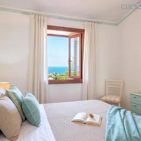 Con Piscina Indipendente E Vista Mare Per 6 Persone Costa Paradiso