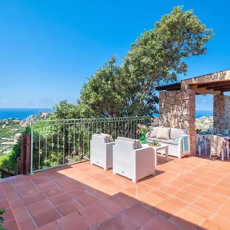 Willa Con Piscina Indipendente E Vista Mare Per 6 Persone *